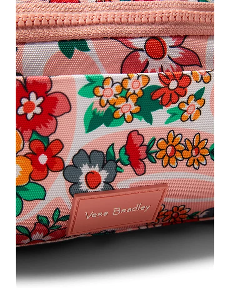 Vera Bradley Bag and Travel Accessories Recycled Lighten Up Reactive Small Travel Cosmetic Makeup Organizer Bag 4 Vera Bradley Bag and Travel Accessories Recycled Lighten Up Reactive Small Travel Cosmetic Makeup Organizer Bag - Image 4
