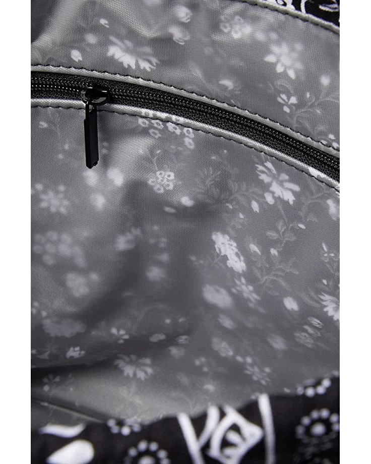 Vera Bradley Bag and Travel Accessories Cotton Pocket Toiletry Bag 4 Vera Bradley Bag and Travel Accessories Cotton Pocket Toiletry Bag - Image 4