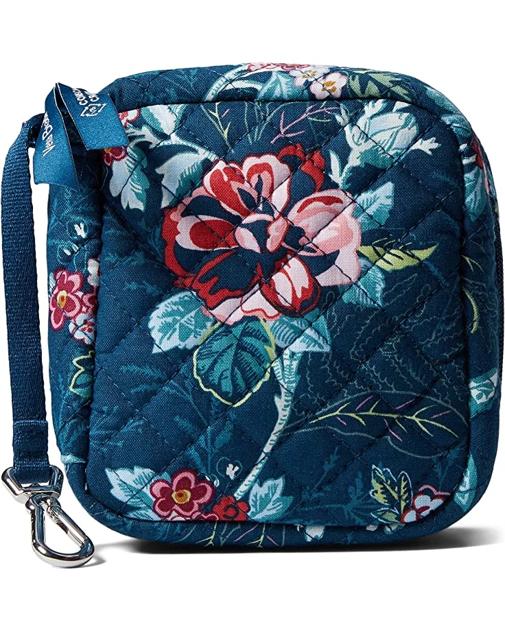Vera Bradley Bag and Travel Accessories Cotton Mini Travel Case w/Clip 4 Vera Bradley Bag and Travel Accessories Cotton Mini Travel Case w/Clip - Image 4